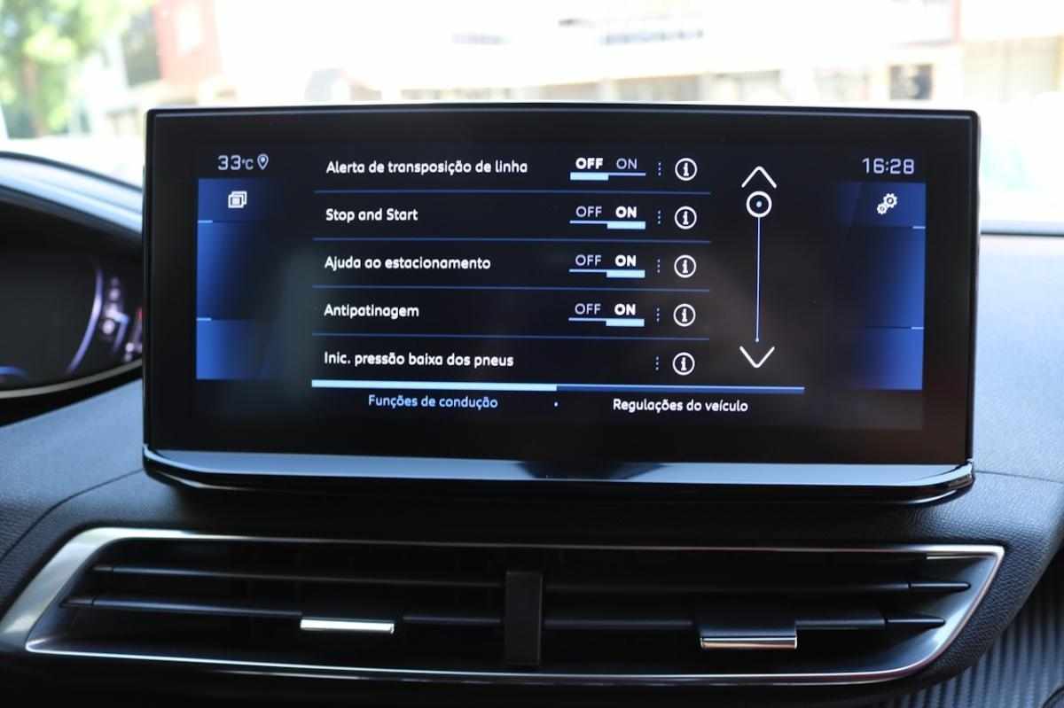 peugeot-5008-2021-diesel-1499cc