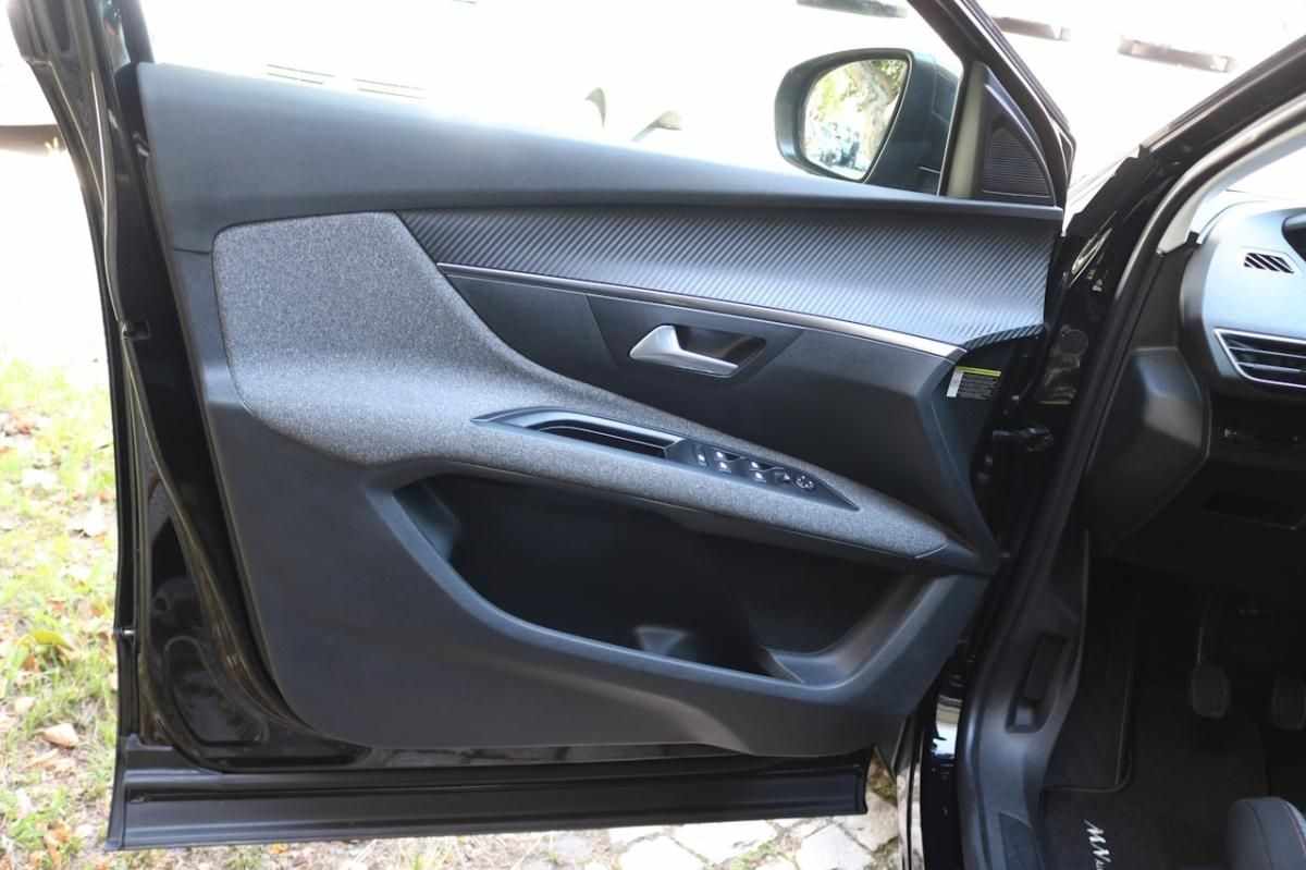 peugeot-5008-2021-diesel-1499cc