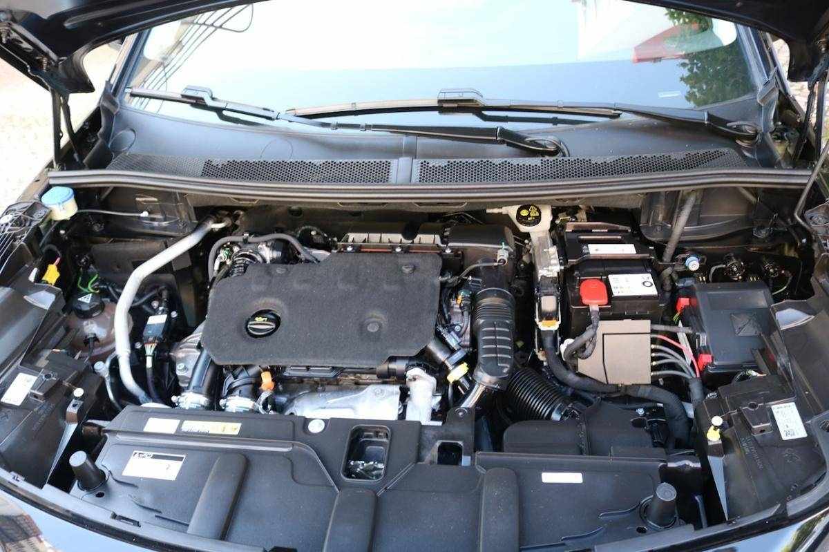 peugeot-5008-2021-diesel-1499cc
