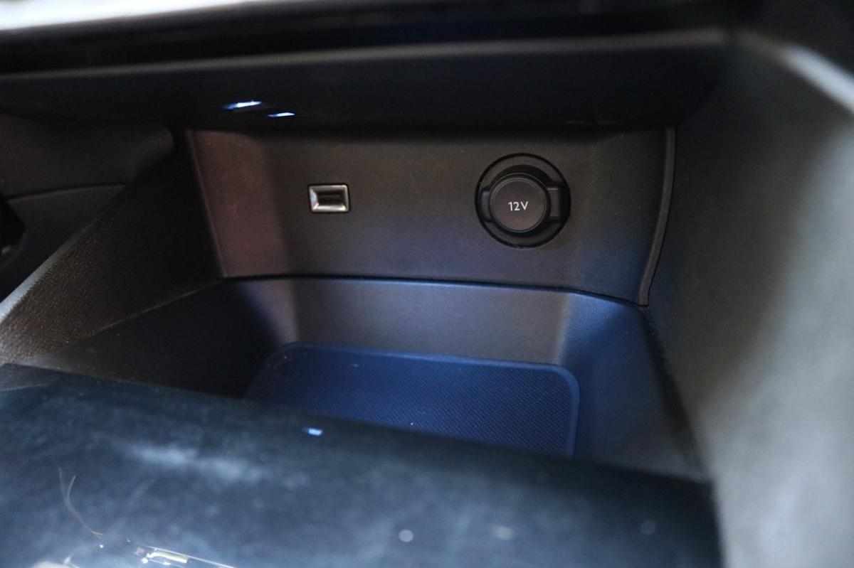 peugeot-5008-2021-diesel-1499cc