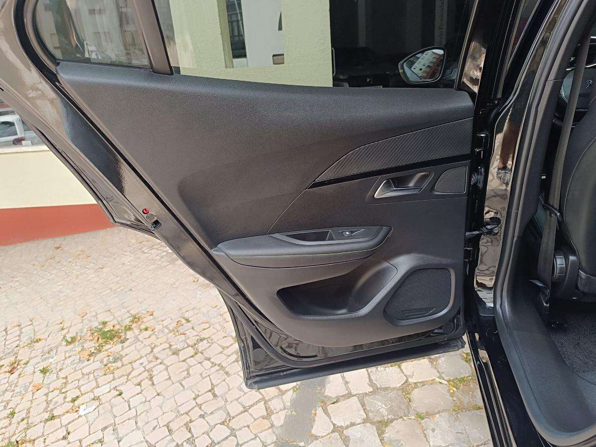 peugeot-2008-2022-eletrico-0cc