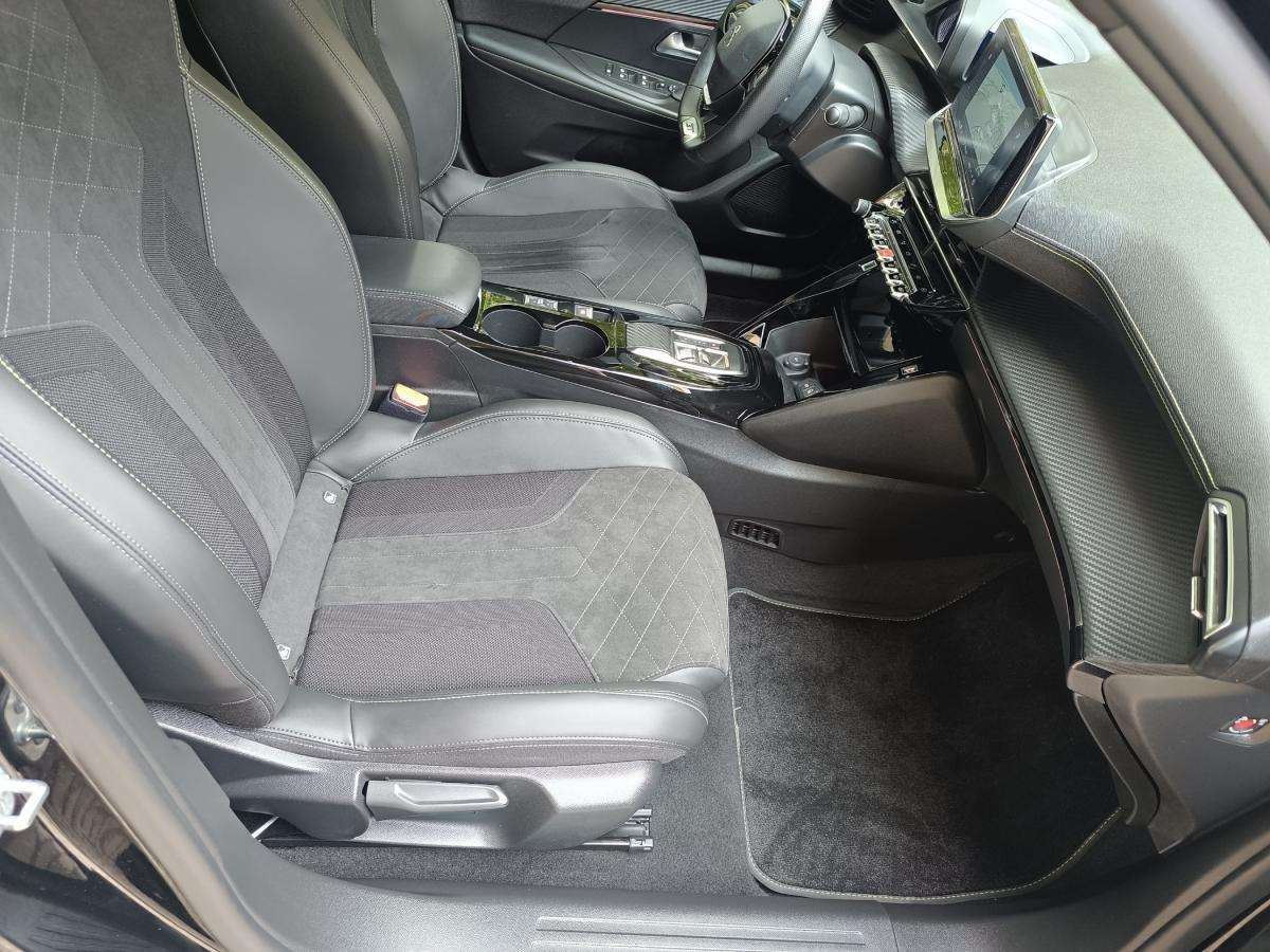peugeot-2008-2022-eletrico-0cc
