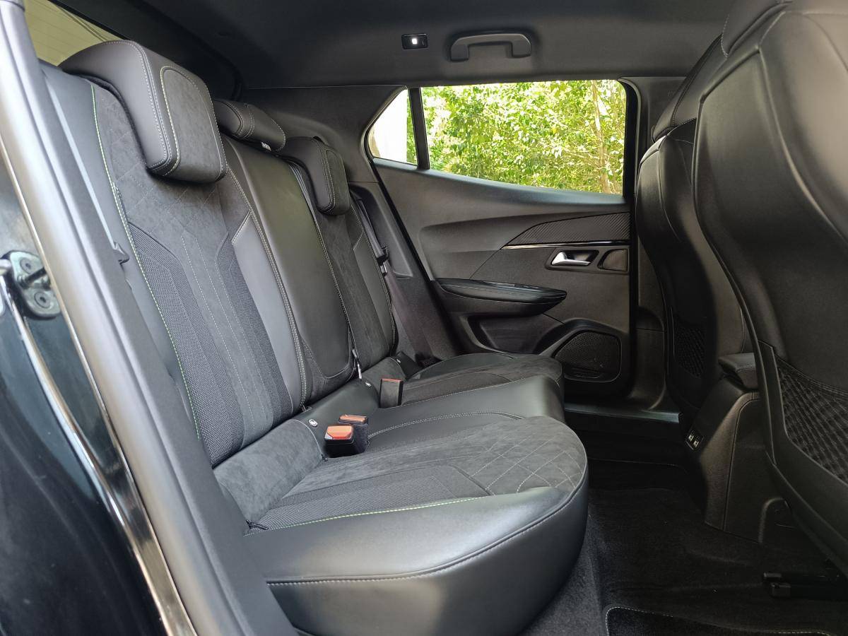 peugeot-2008-2022-eletrico-0cc