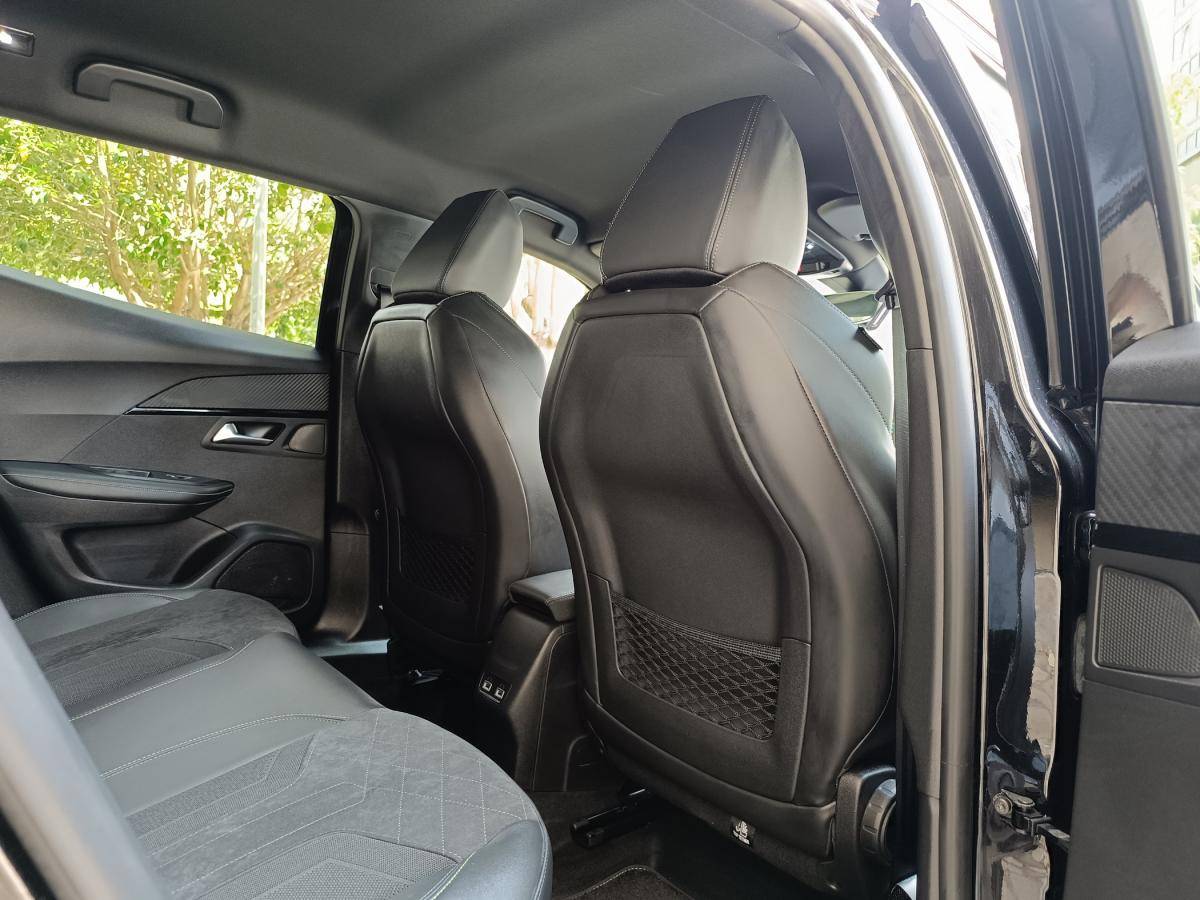peugeot-2008-2022-eletrico-0cc