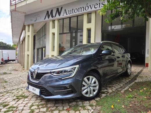 renault-megane-sport-tourer-2022-hibrido-a-gasolina-1598cc