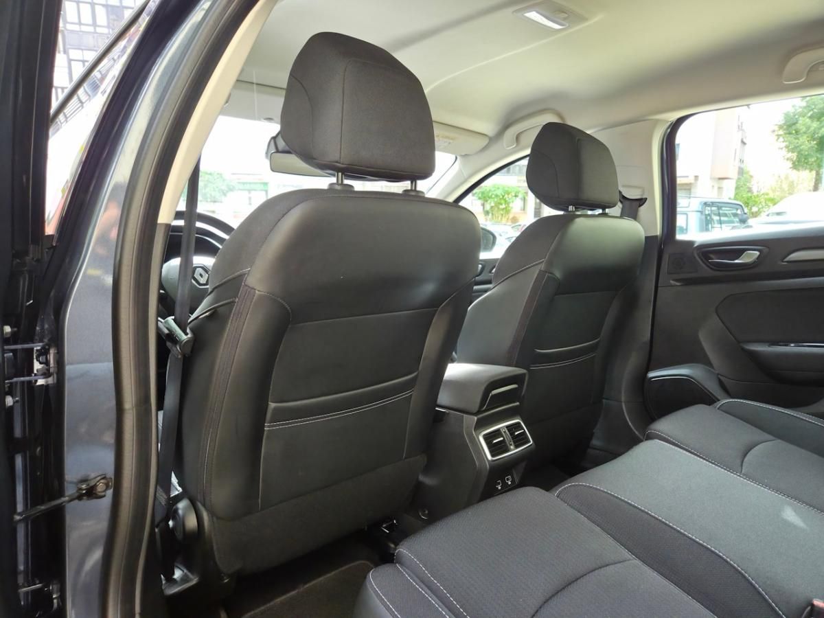 renault-megane-sport-tourer-2022-hibrido-a-gasolina-1598cc