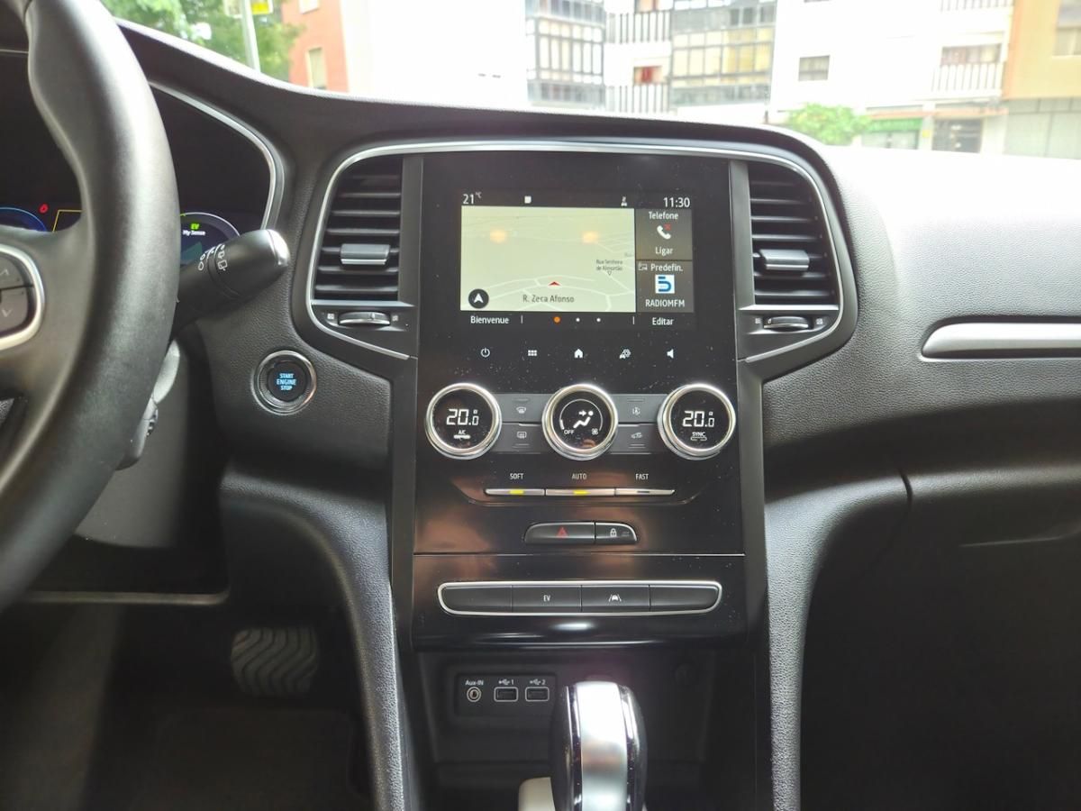 renault-megane-sport-tourer-2022-hibrido-a-gasolina-1598cc