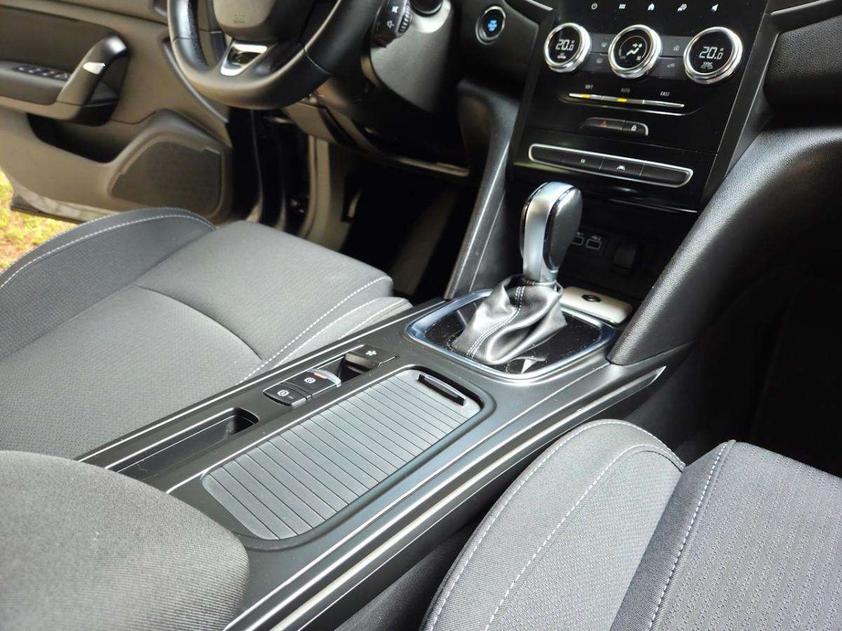 renault-megane-sport-tourer-2022-hibrido-a-gasolina-1598cc