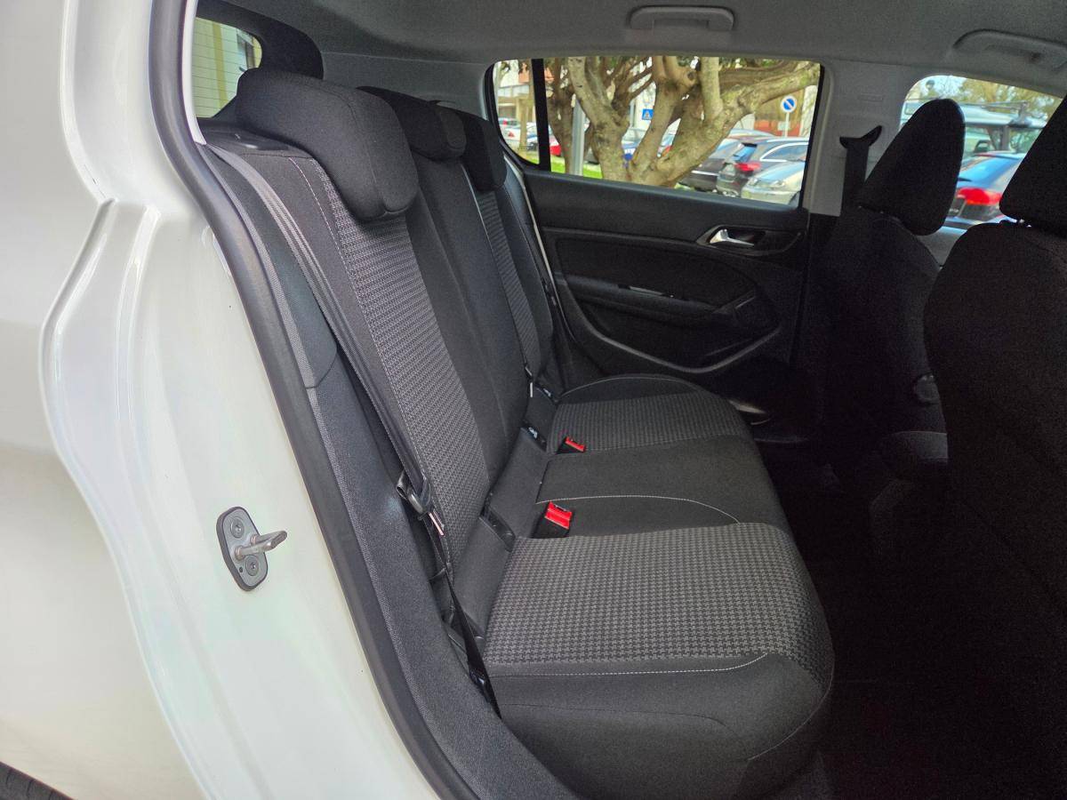 peugeot-308-2021-gasolina-1199cc
