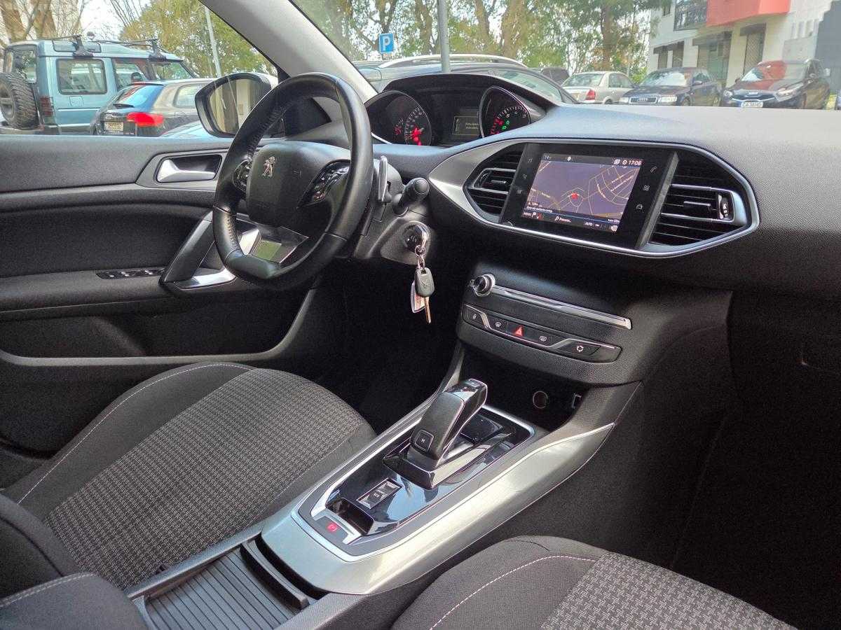 peugeot-308-2021-gasolina-1199cc