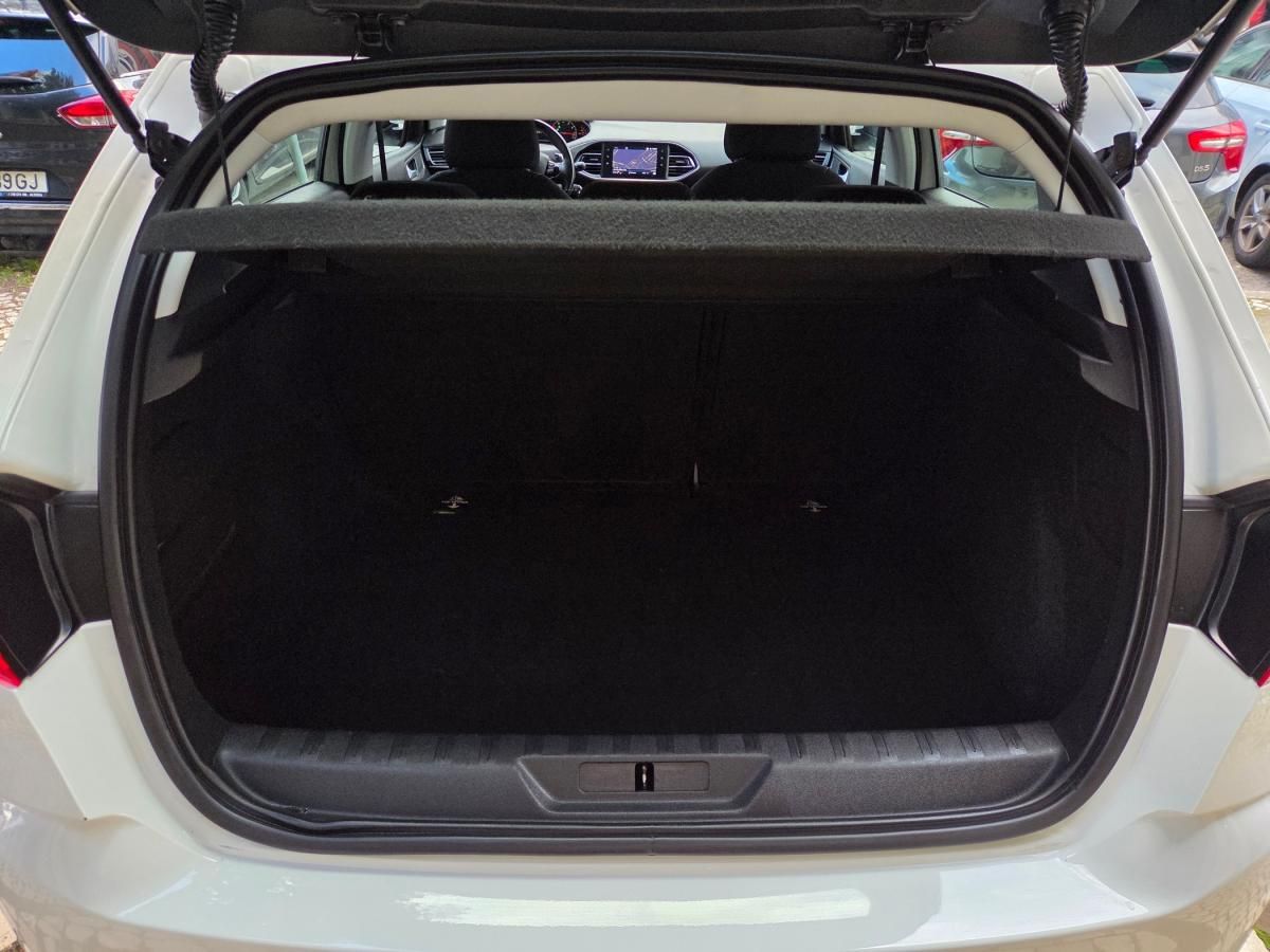 peugeot-308-2021-gasolina-1199cc