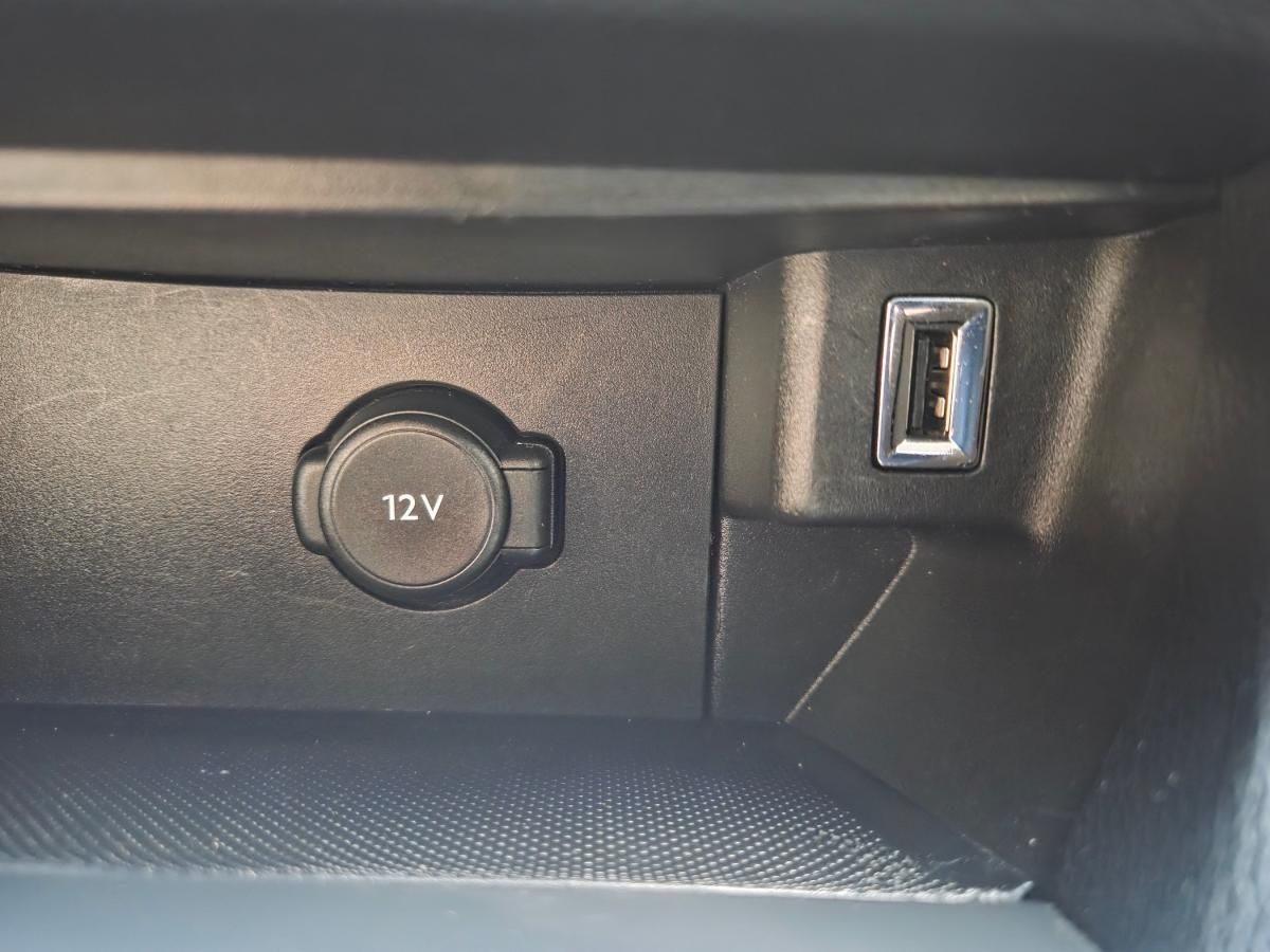 peugeot-308-2021-gasolina-1199cc
