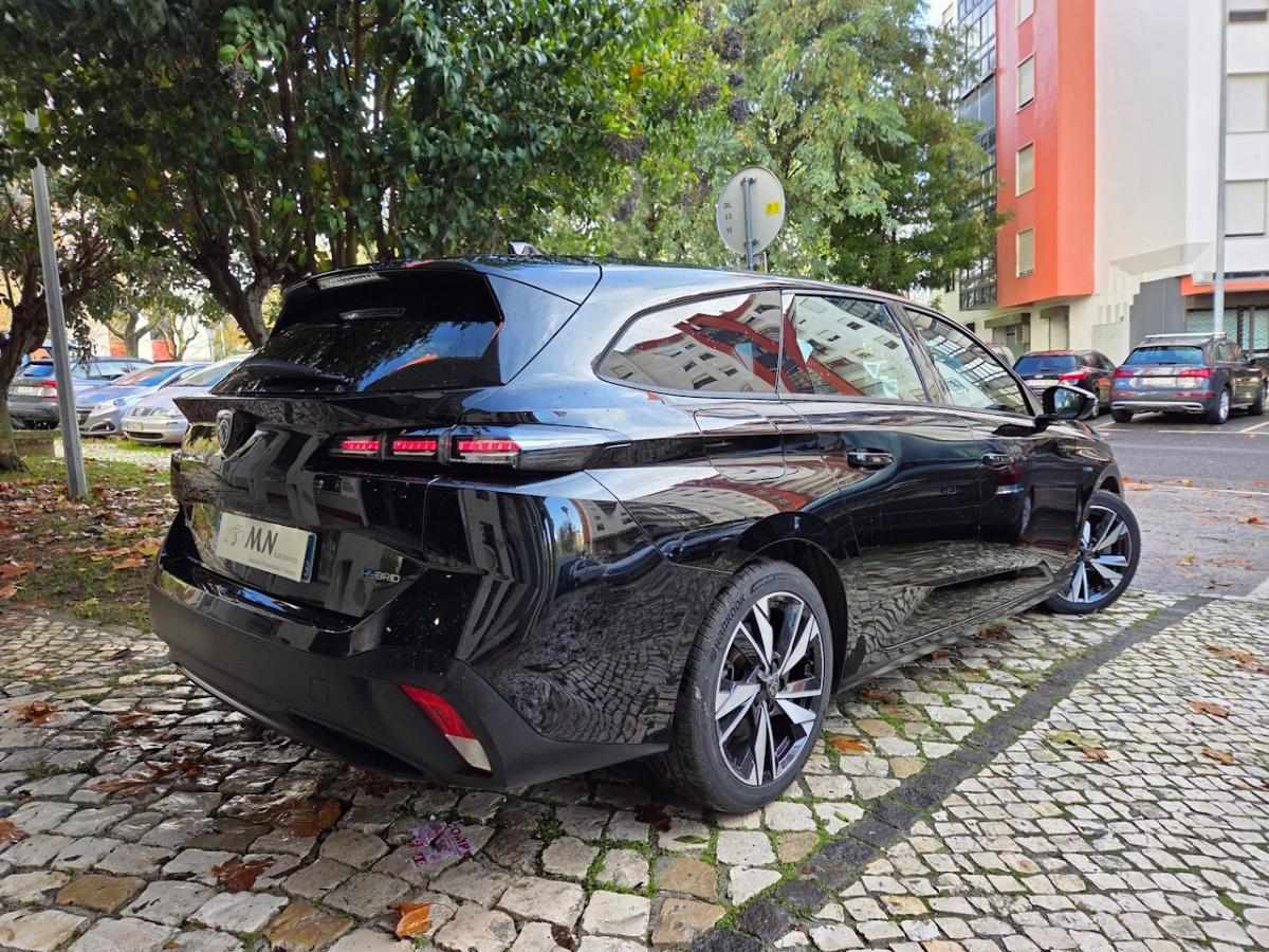 peugeot-308-sw-2023-hibrido-a-gasolina-1598cc