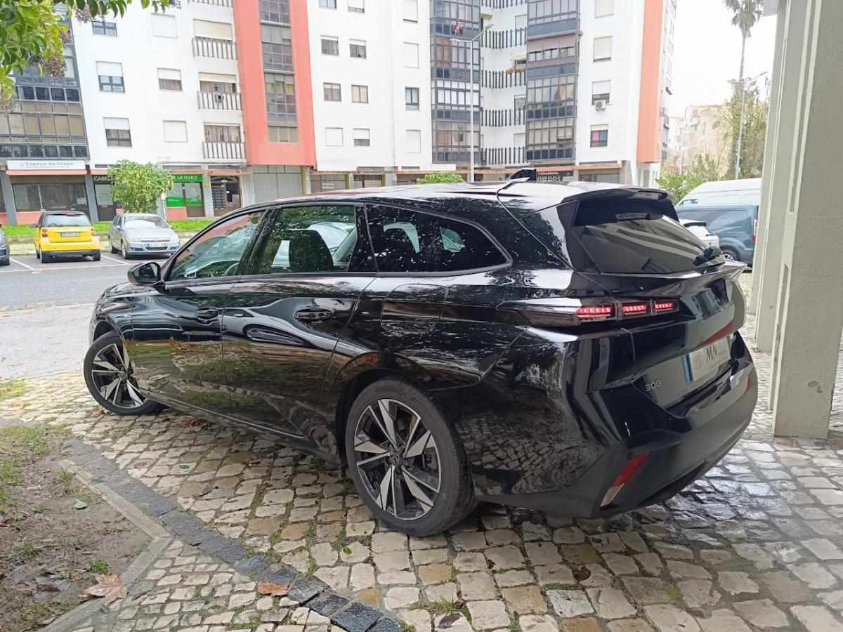 peugeot-308-sw-2023-hibrido-a-gasolina-1598cc