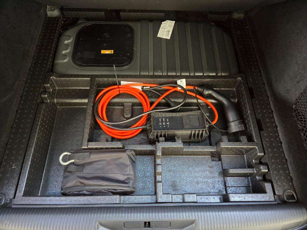 peugeot-308-sw-2023-hibrido-a-gasolina-1598cc