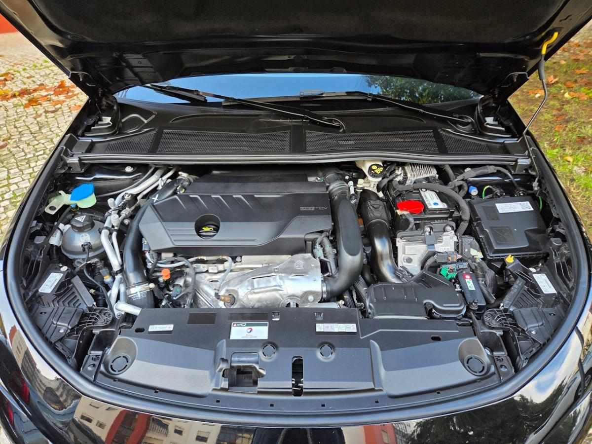peugeot-308-sw-2023-hibrido-a-gasolina-1598cc