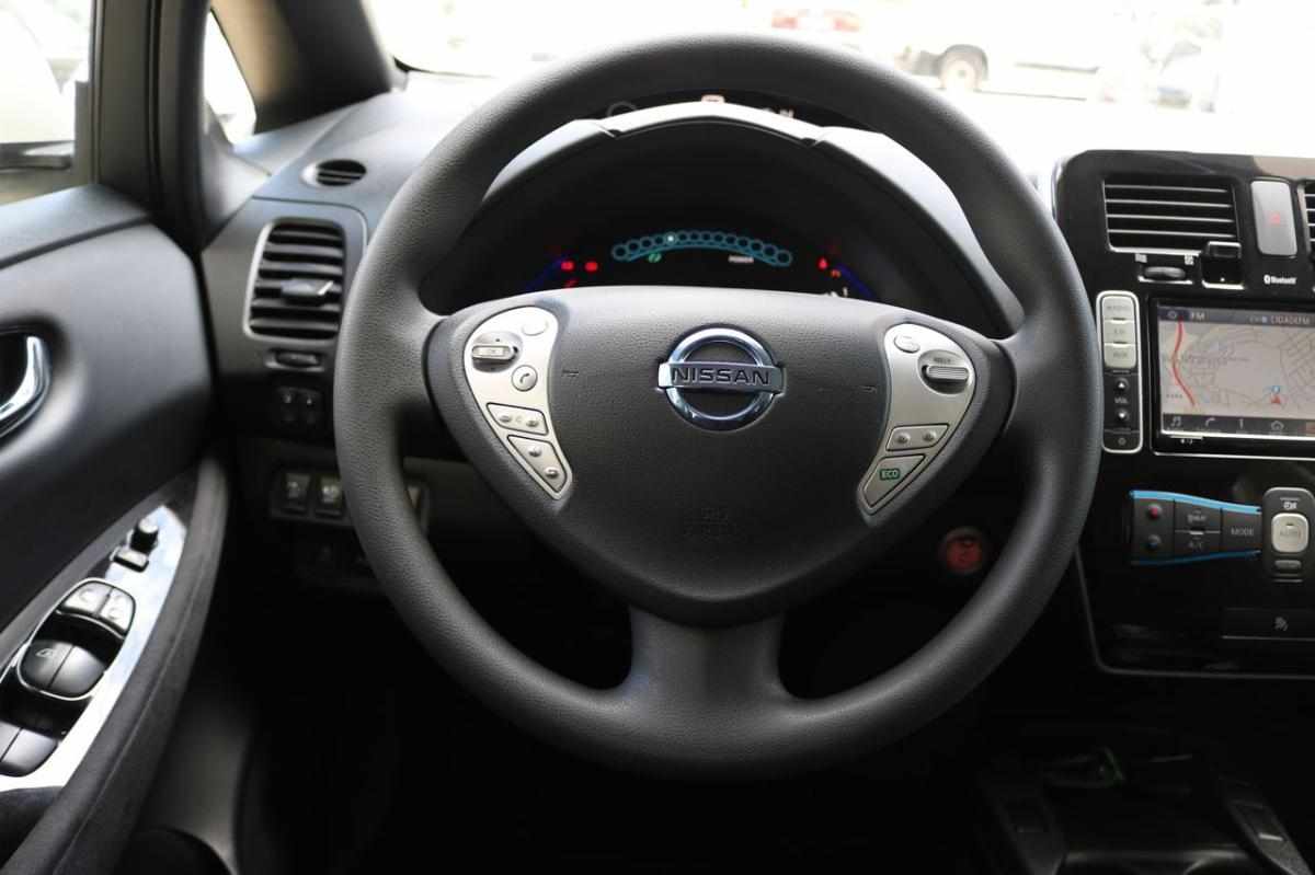 nissan-leaf-2017-eletrico-500cc
