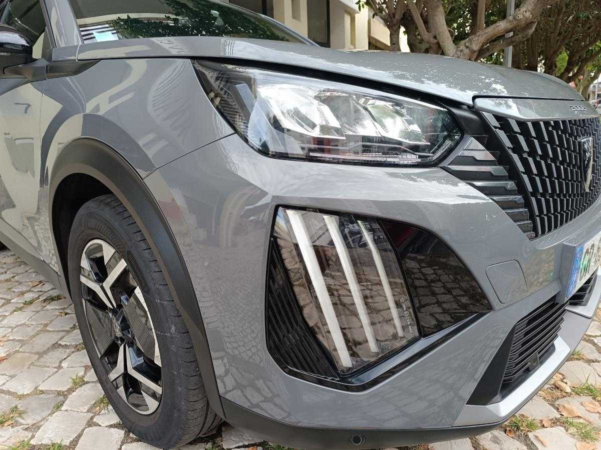 peugeot-2008-2023-gasolina-1199cc