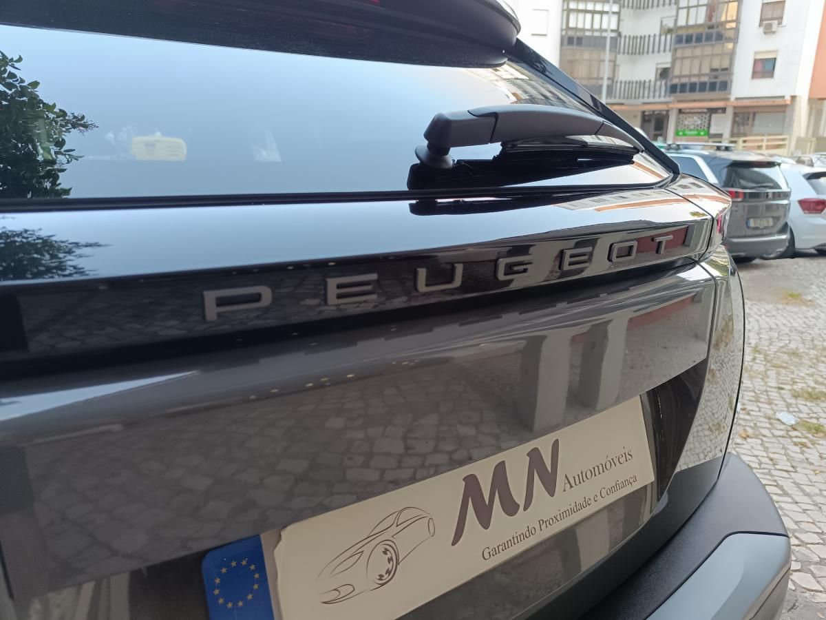 peugeot-2008-2023-gasolina-1199cc
