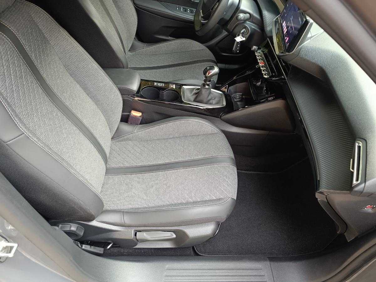 peugeot-2008-2023-gasolina-1199cc