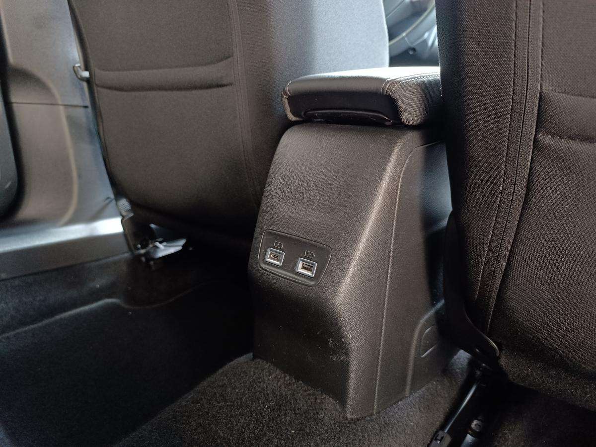 peugeot-2008-2023-gasolina-1199cc