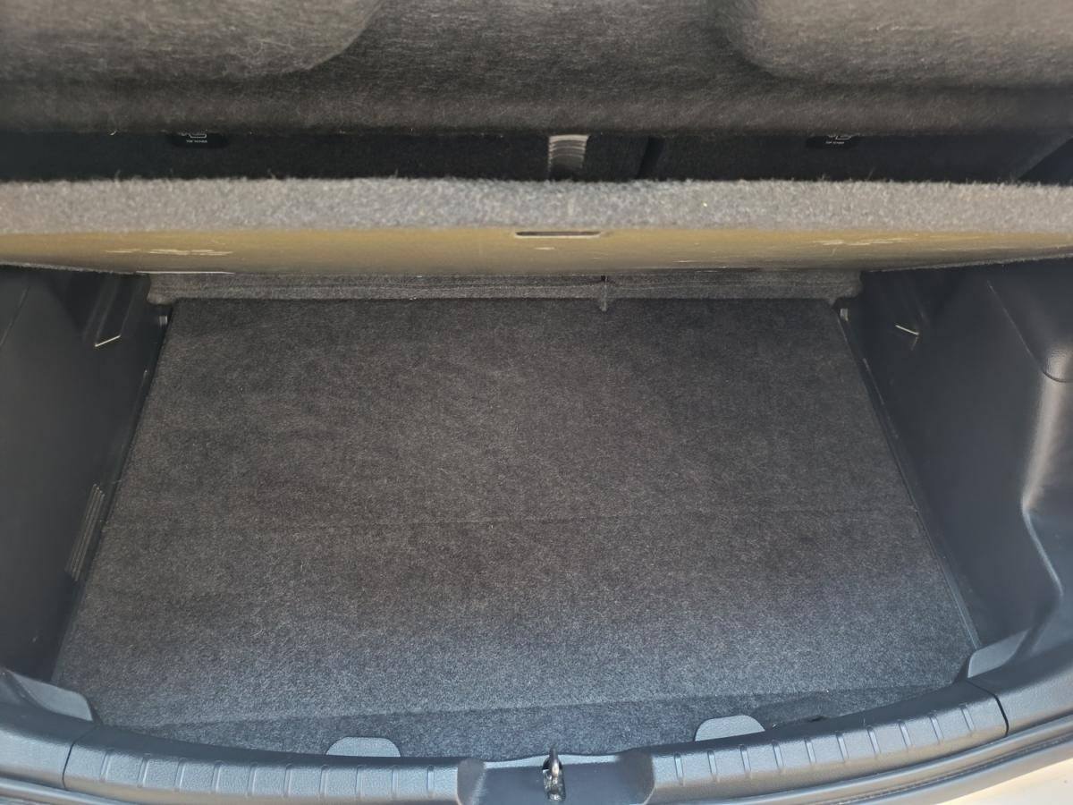 toyota-yaris-2020-hibrido-a-gasolina-1497cc