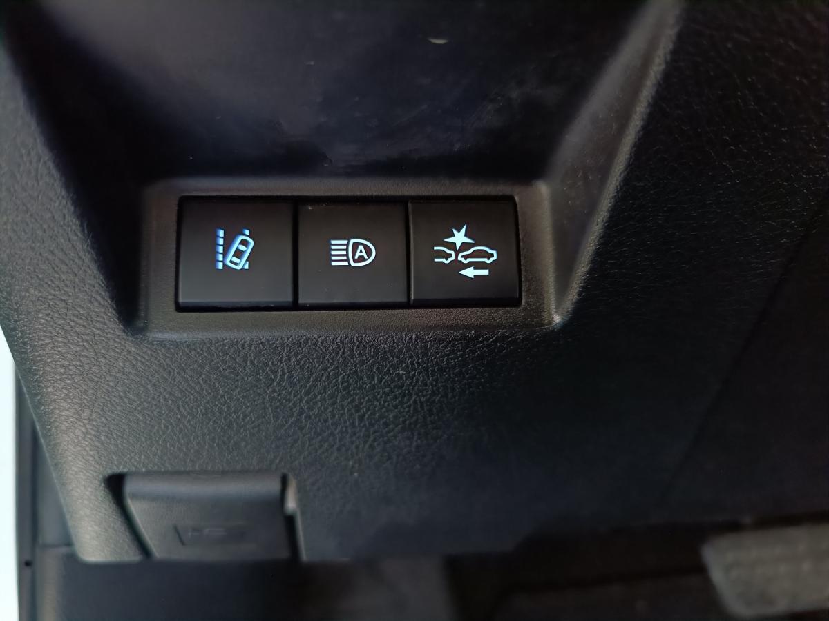 toyota-yaris-2020-hibrido-a-gasolina-1497cc