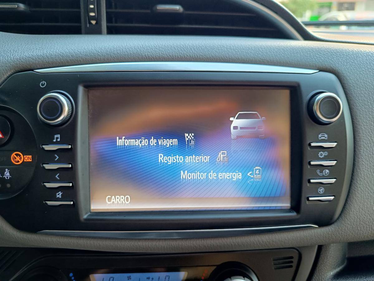 toyota-yaris-2020-hibrido-a-gasolina-1497cc
