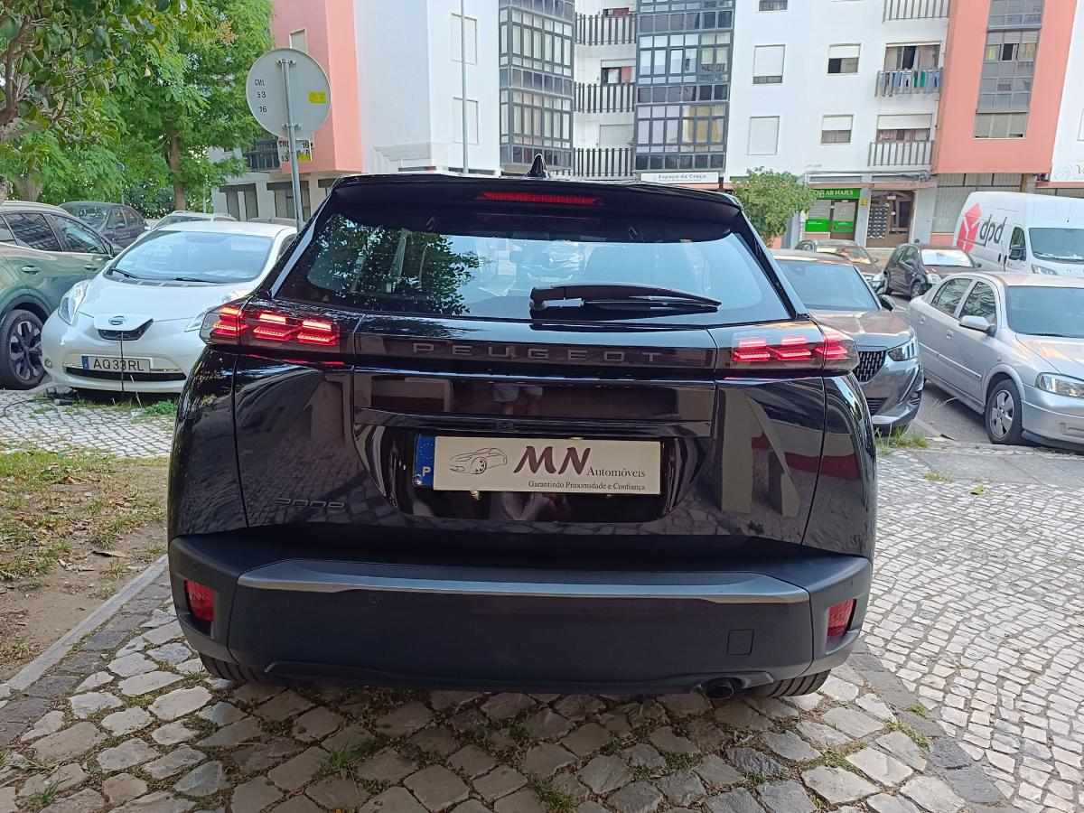 peugeot-2008-2024-gasolina-1199cc