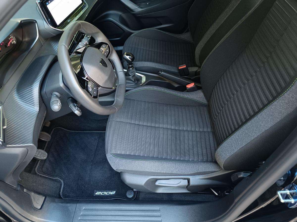 peugeot-2008-2024-gasolina-1199cc