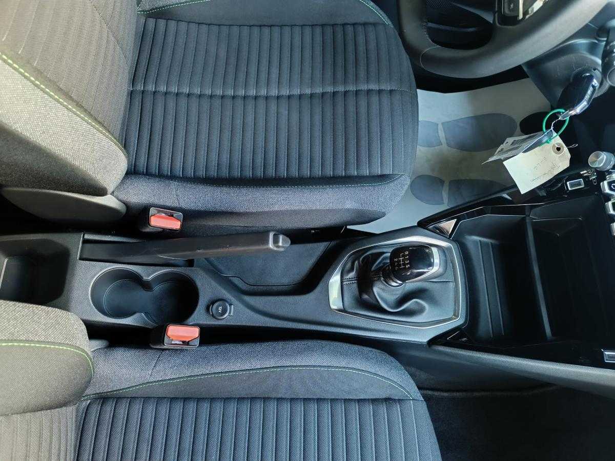 peugeot-2008-2024-gasolina-1199cc