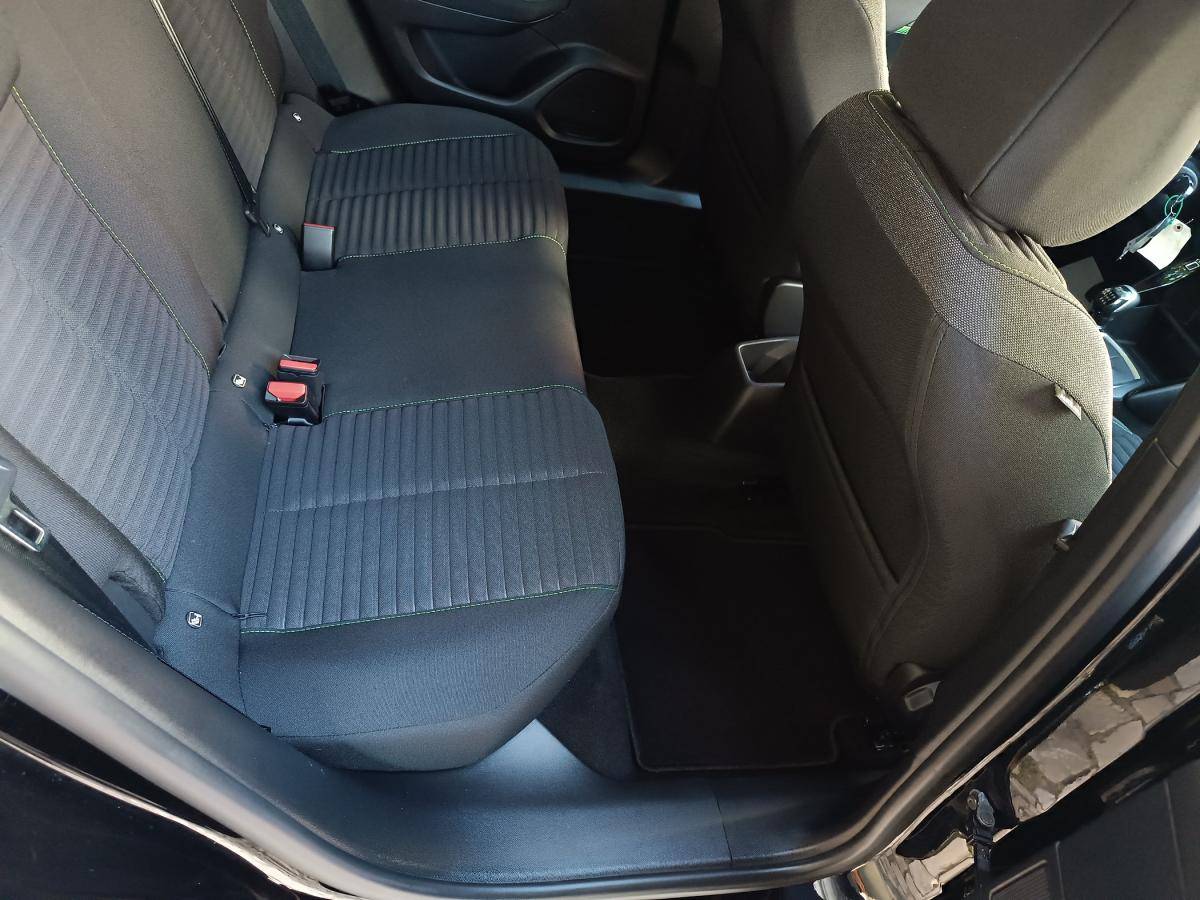 peugeot-2008-2024-gasolina-1199cc