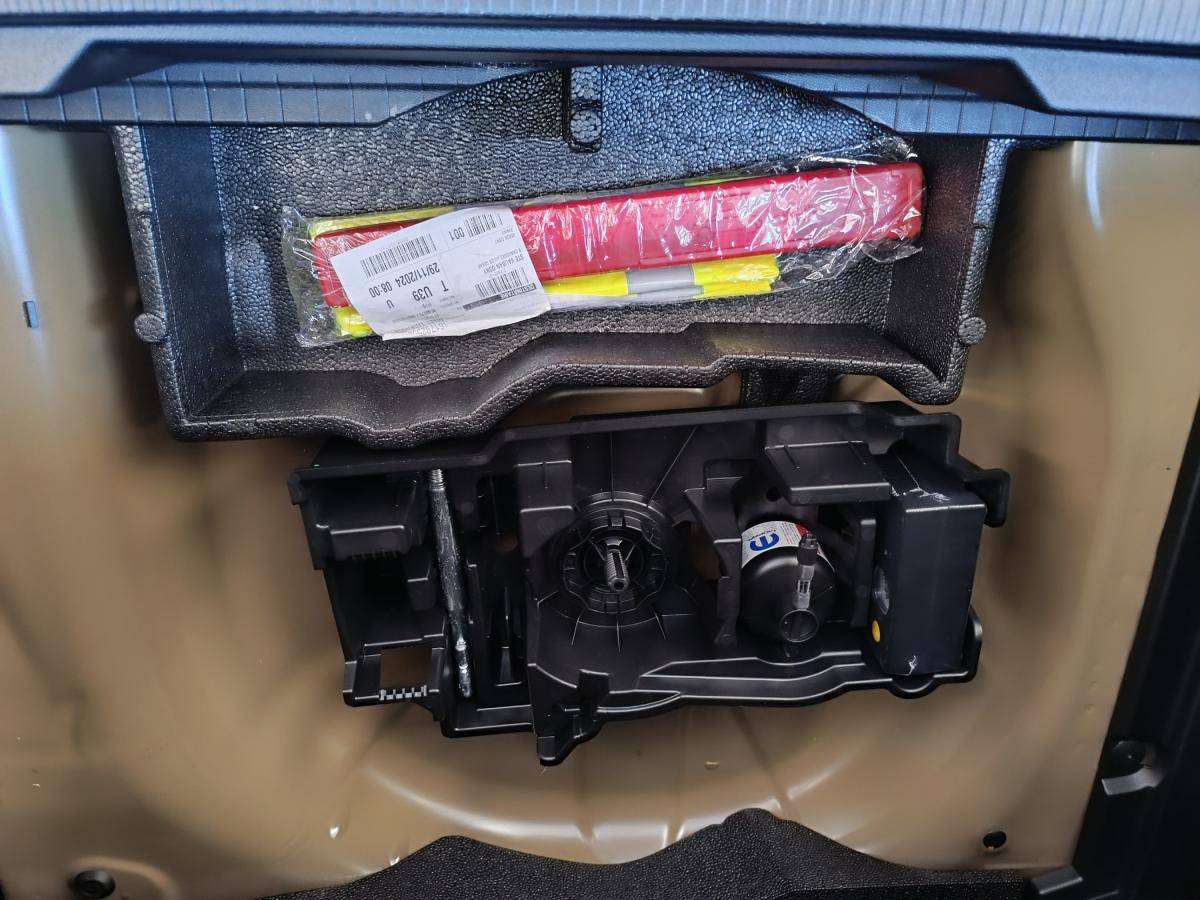 peugeot-2008-2024-gasolina-1199cc