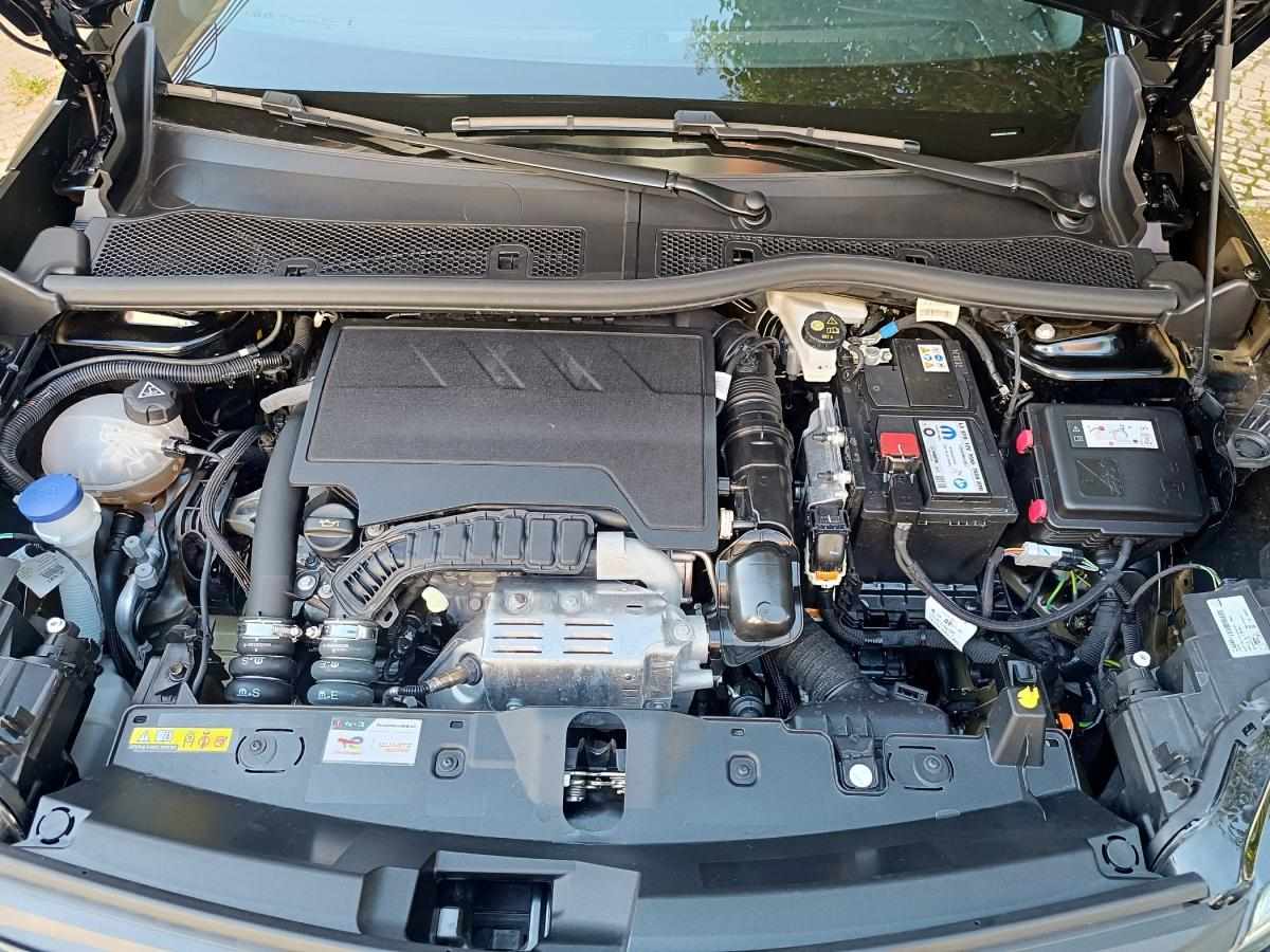 peugeot-2008-2024-gasolina-1199cc