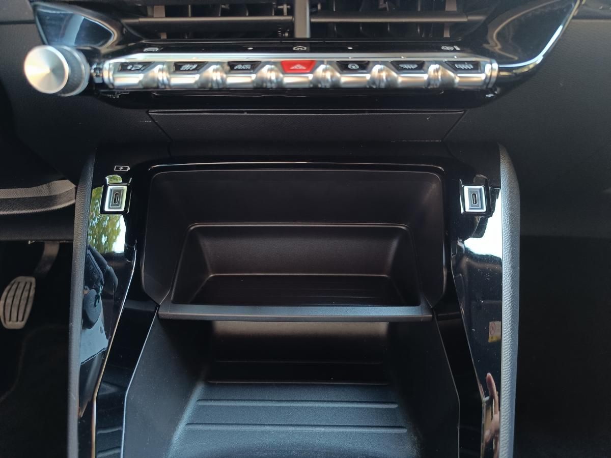 peugeot-2008-2024-gasolina-1199cc