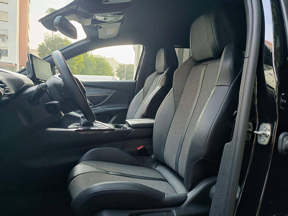 peugeot-5008-2023-gasolina-1199cc