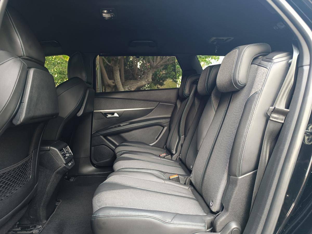 peugeot-5008-2023-gasolina-1199cc