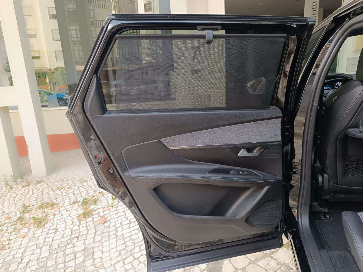 peugeot-5008-2023-gasolina-1199cc