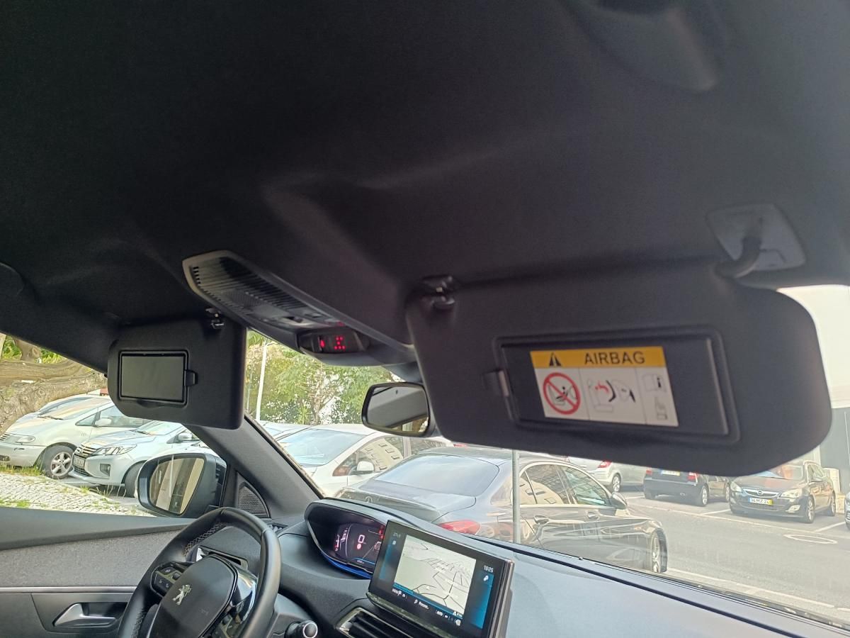 peugeot-5008-2023-gasolina-1199cc