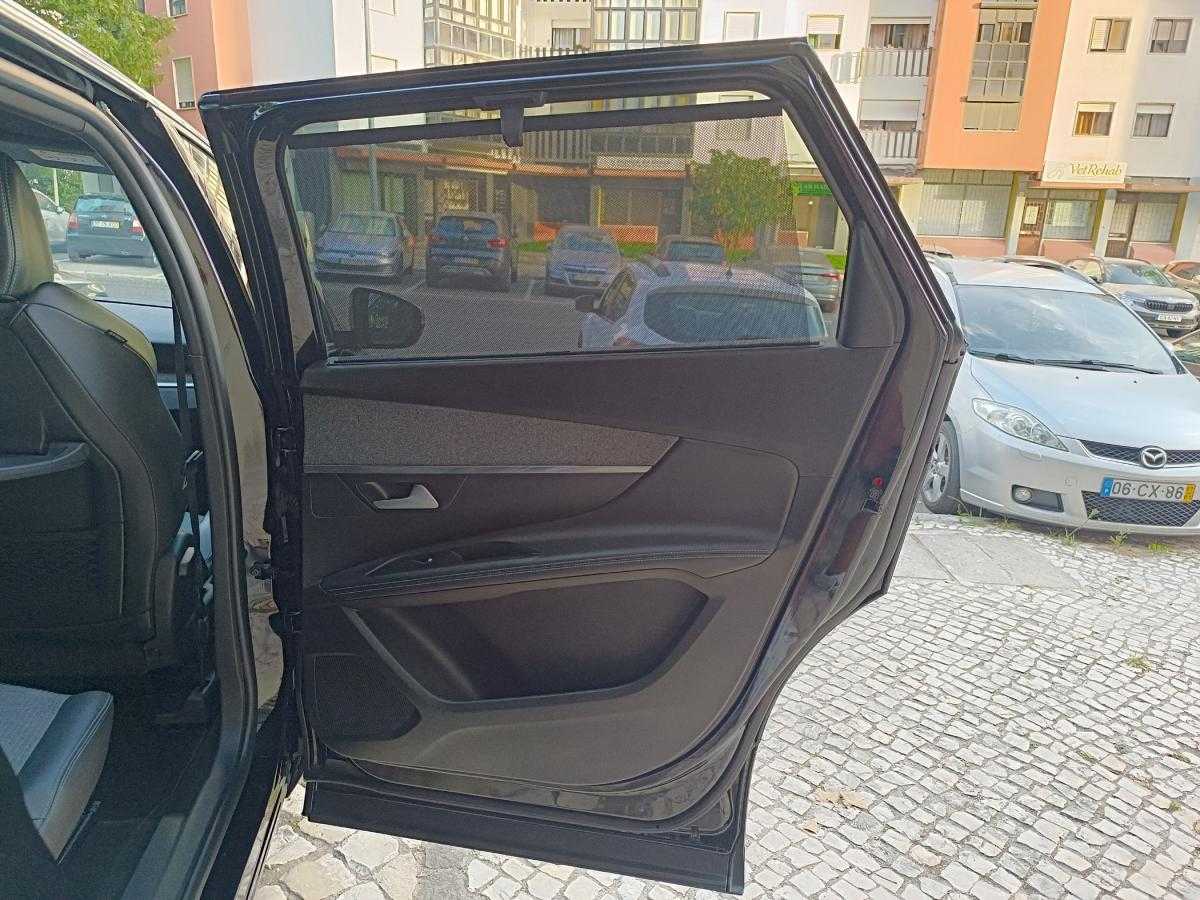 peugeot-5008-2023-gasolina-1199cc