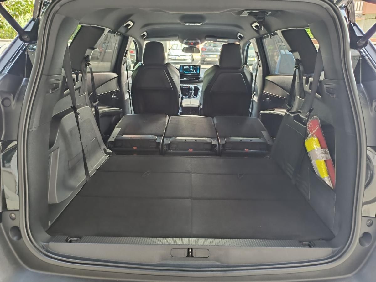 peugeot-5008-2023-gasolina-1199cc