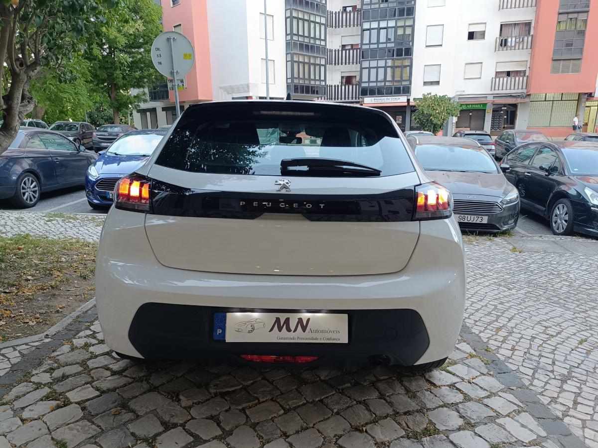 peugeot-208-2021-gasolina-1199cc