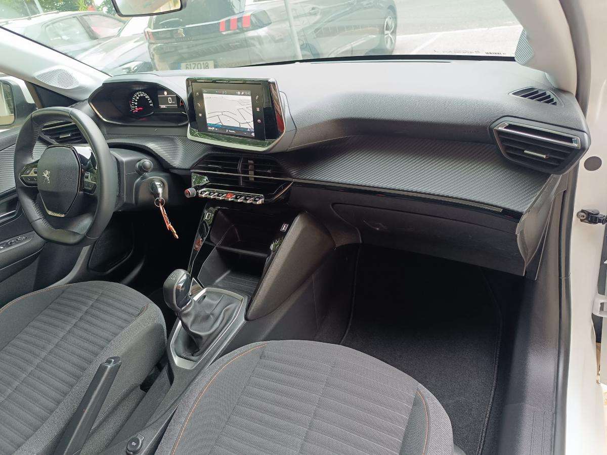 peugeot-208-2021-gasolina-1199cc