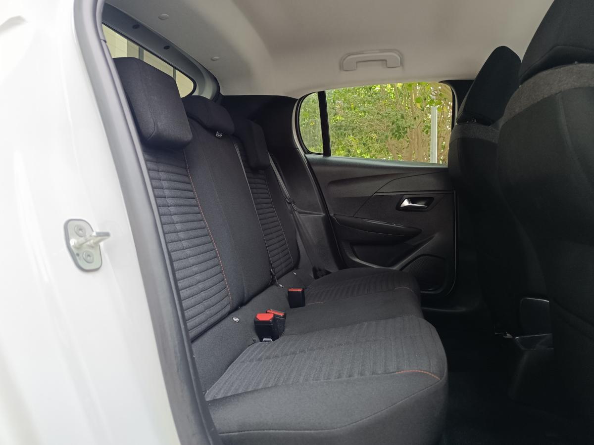 peugeot-208-2021-gasolina-1199cc