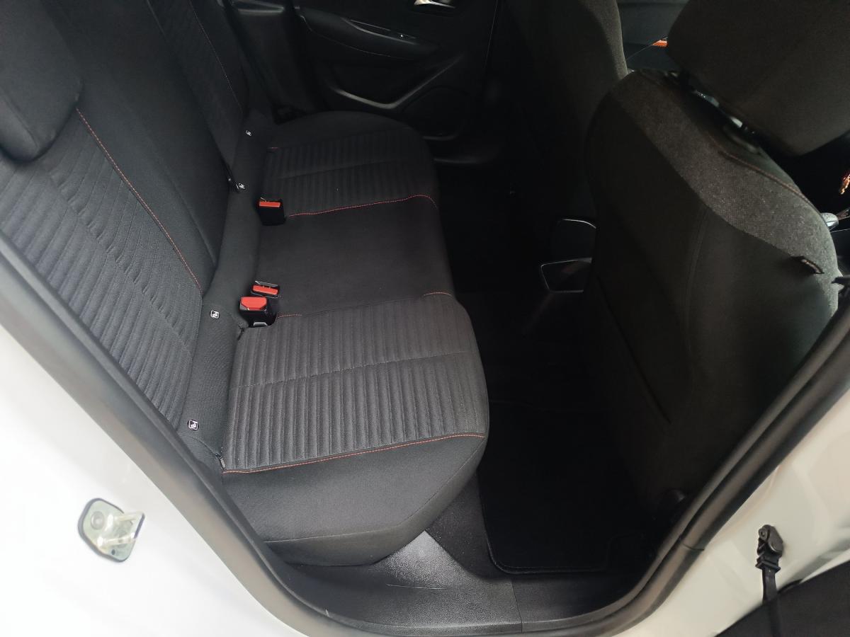 peugeot-208-2021-gasolina-1199cc