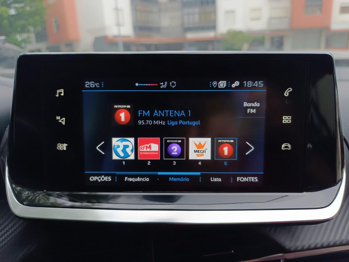 peugeot-208-2021-gasolina-1199cc