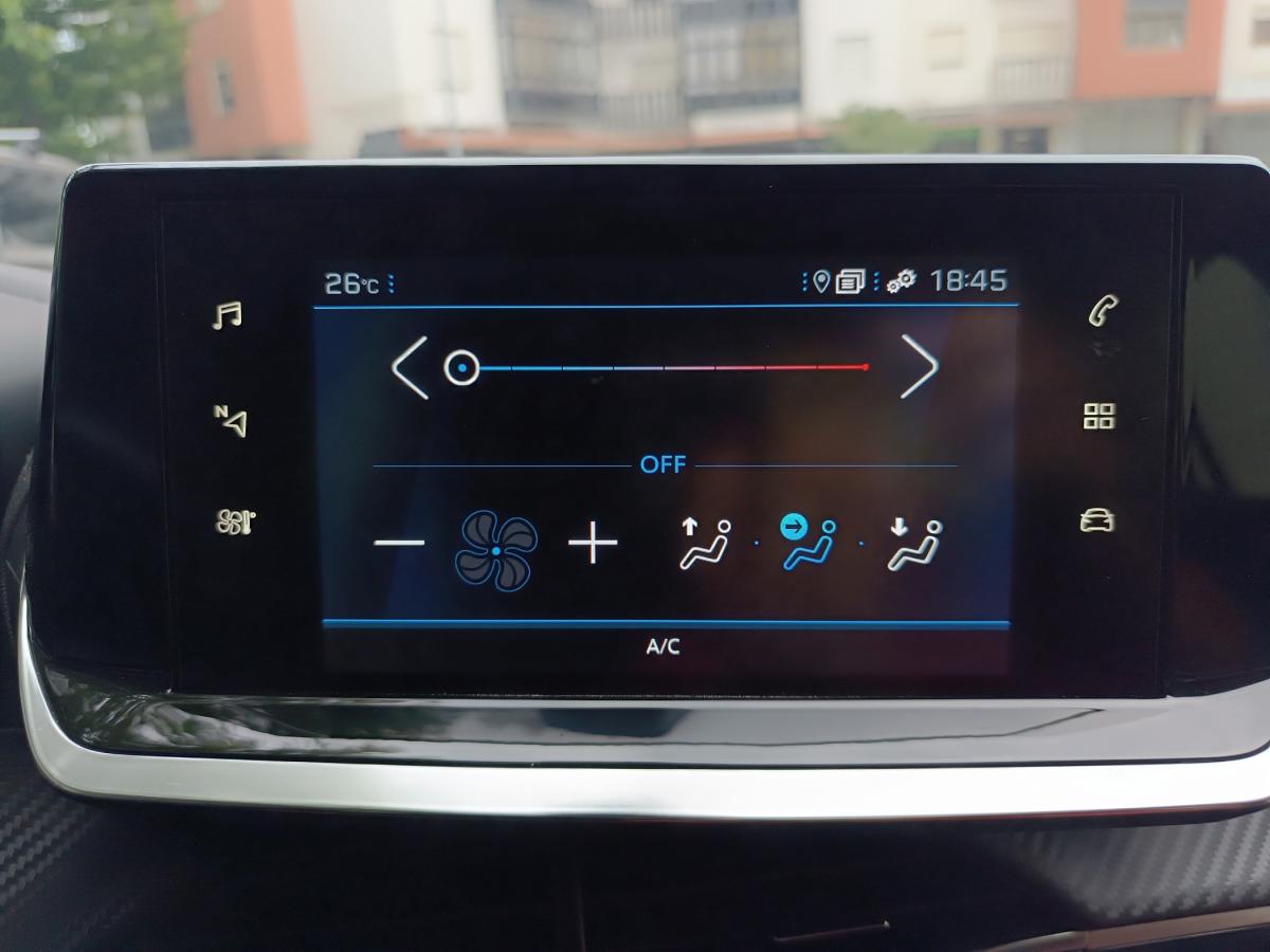 peugeot-208-2021-gasolina-1199cc
