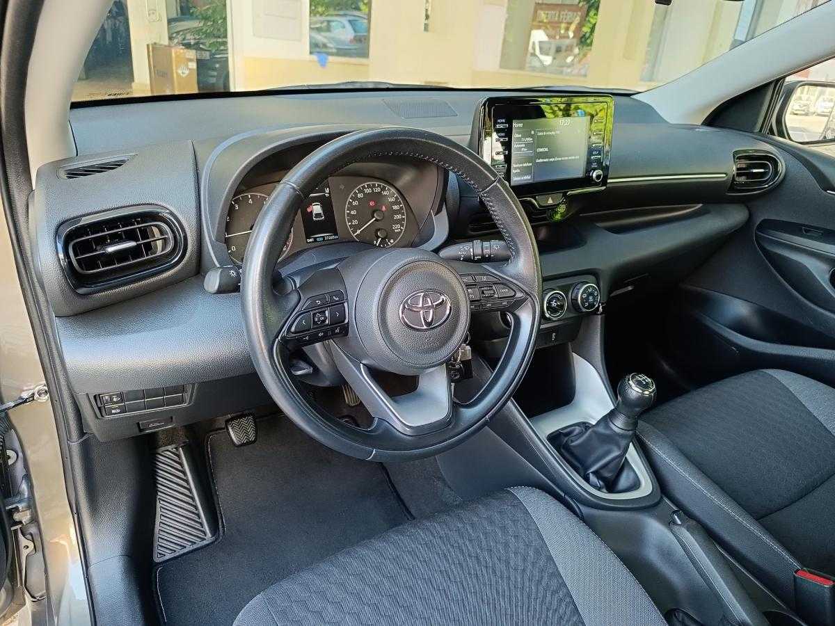 toyota-yaris-2023-gasolina-998cc