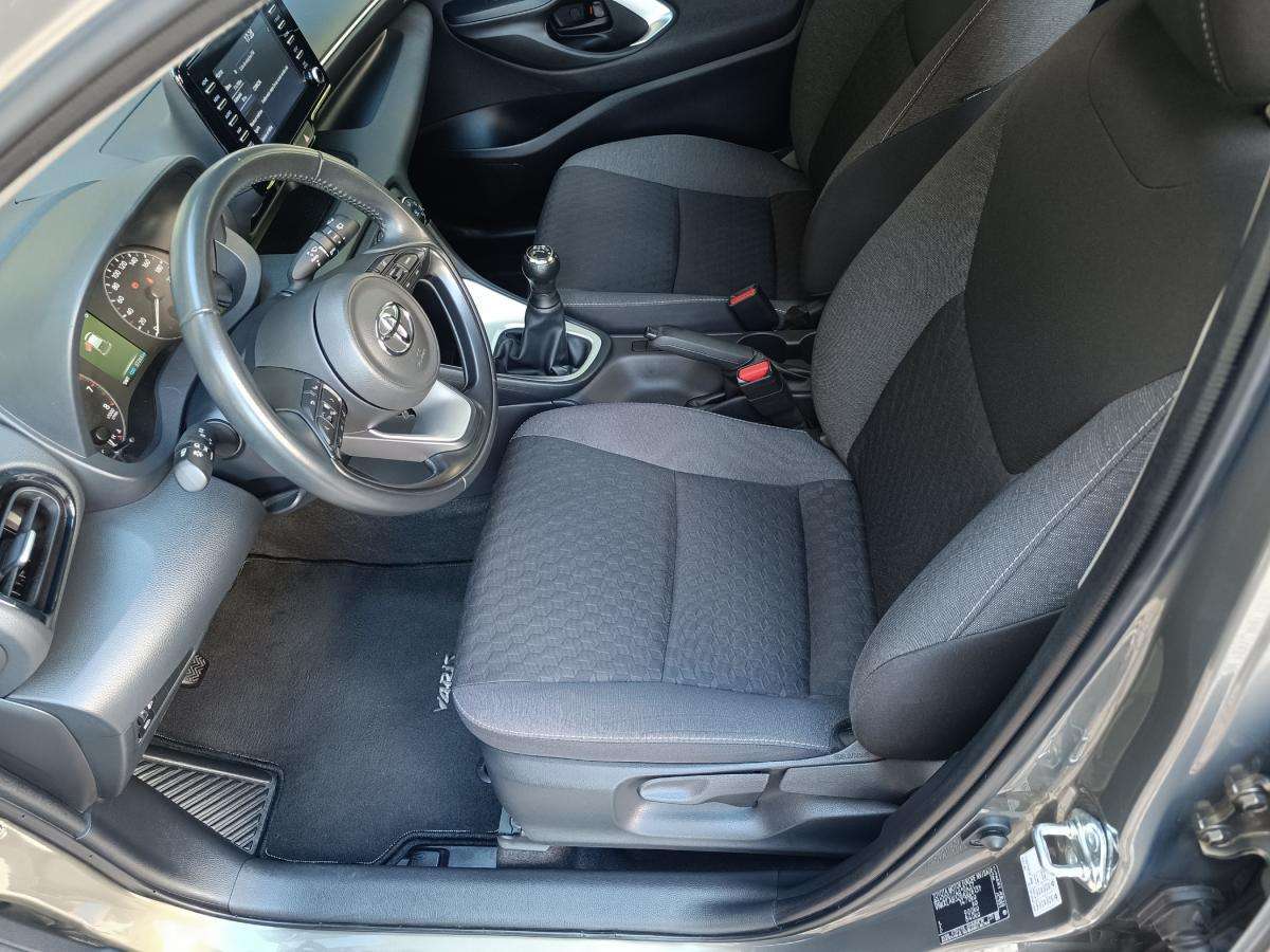 toyota-yaris-2023-gasolina-998cc