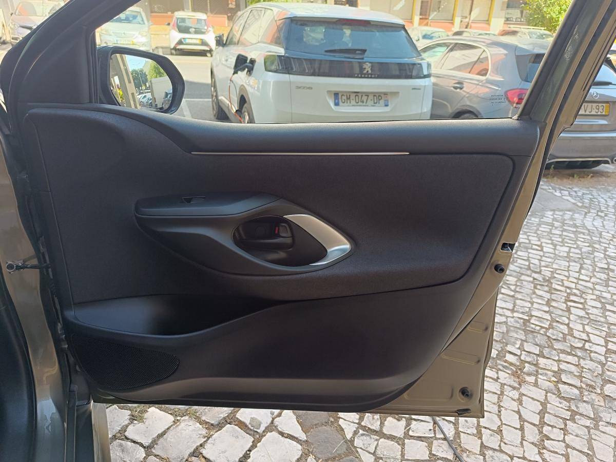 toyota-yaris-2023-gasolina-998cc